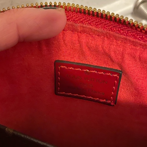 Louis Vuitton Vernis Epi Monogram Alma BB - Picture 4 of 8